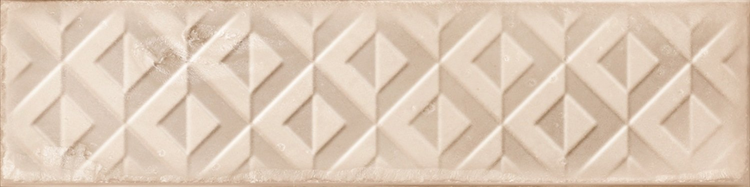 Керамическая плитка CFR000009 Relieve Drop Ivory Brillo 30x8 для стен глянцевая Cifre